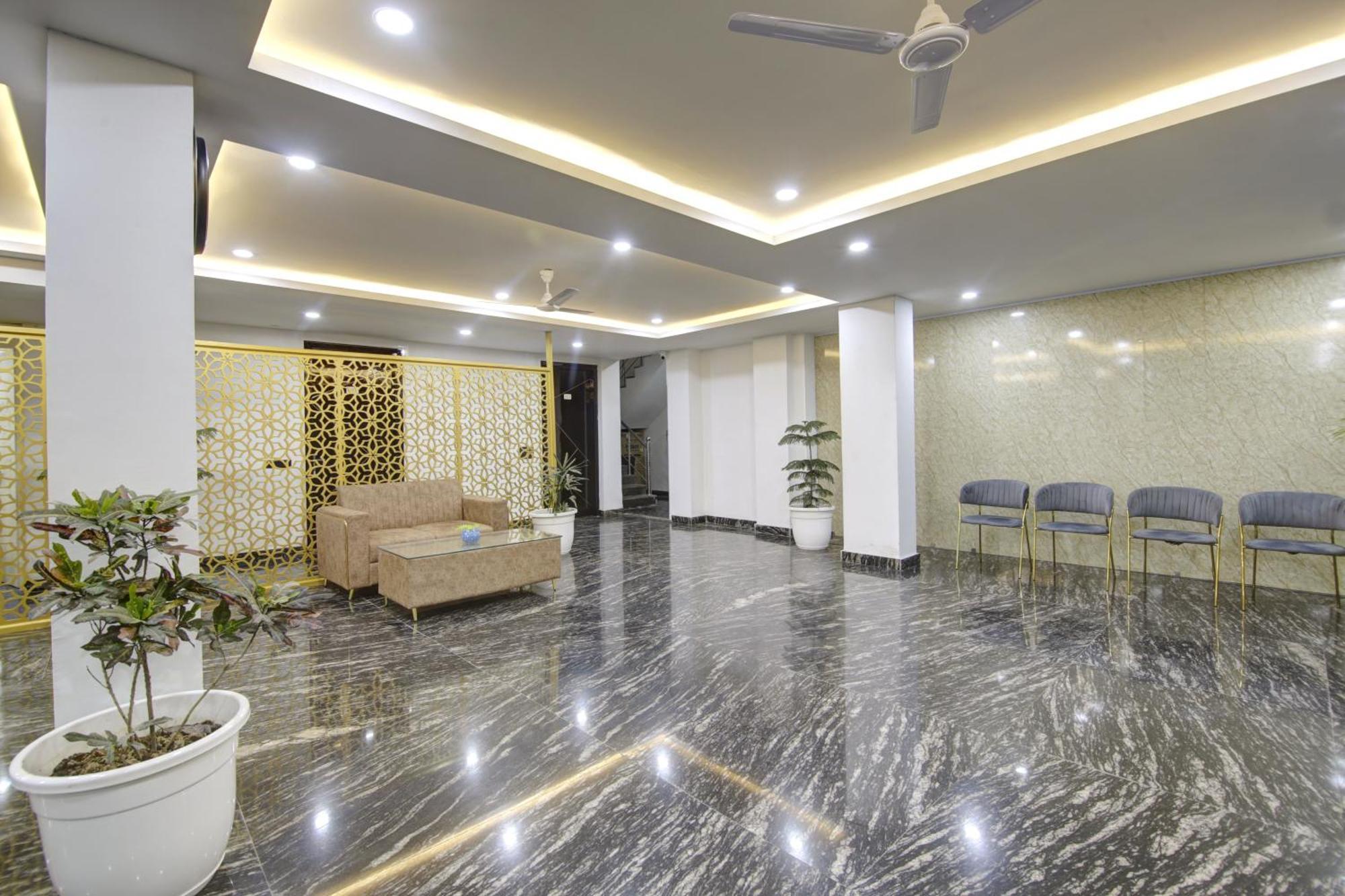 Limewood Stay - Millennium Huda City Center Gurgaon Buitenkant foto