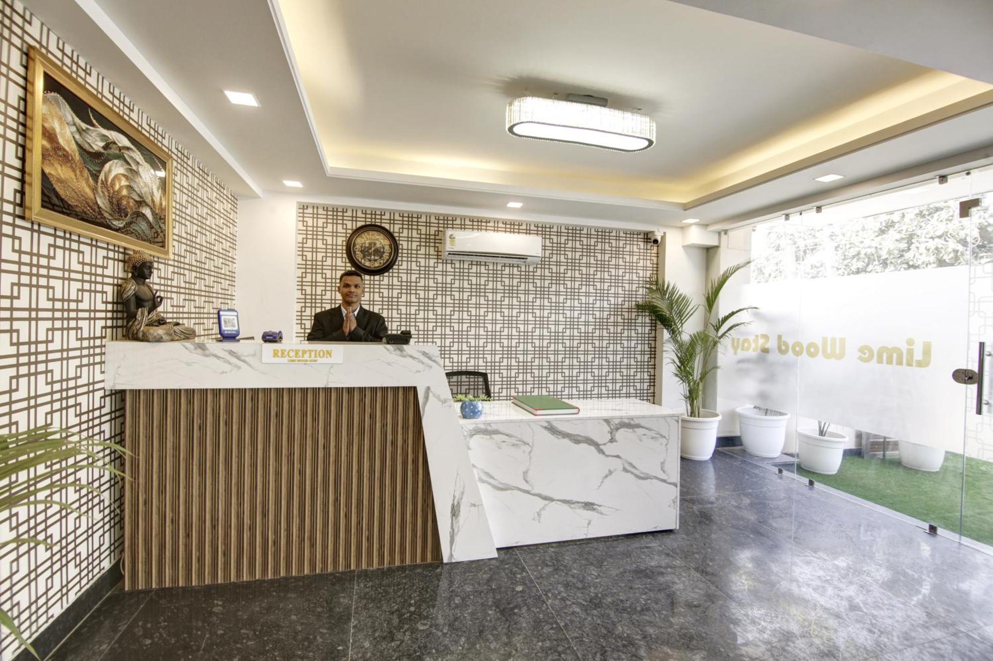 Limewood Stay - Millennium Huda City Center Gurgaon Buitenkant foto