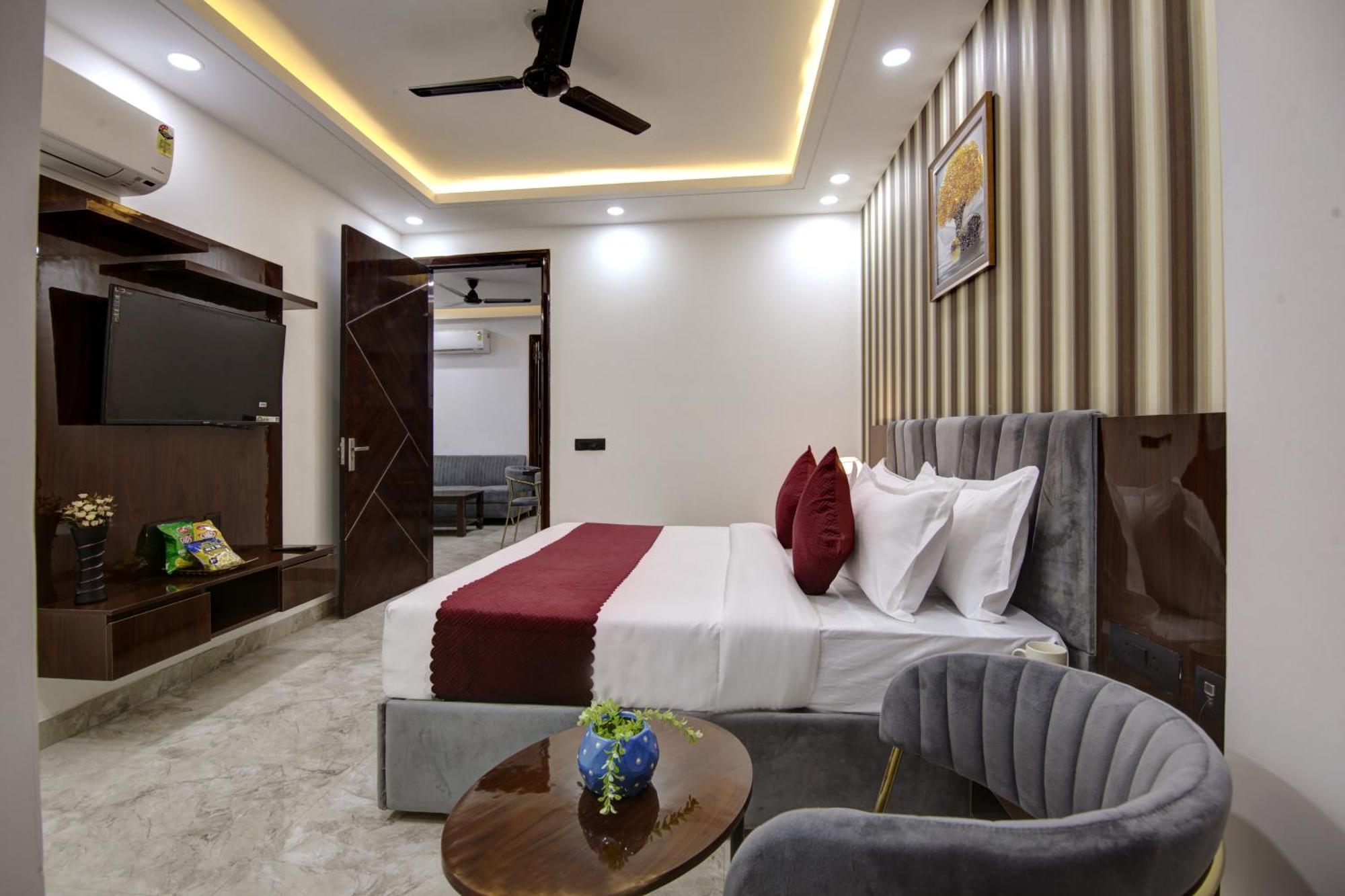 Limewood Stay - Millennium Huda City Center Gurgaon Buitenkant foto