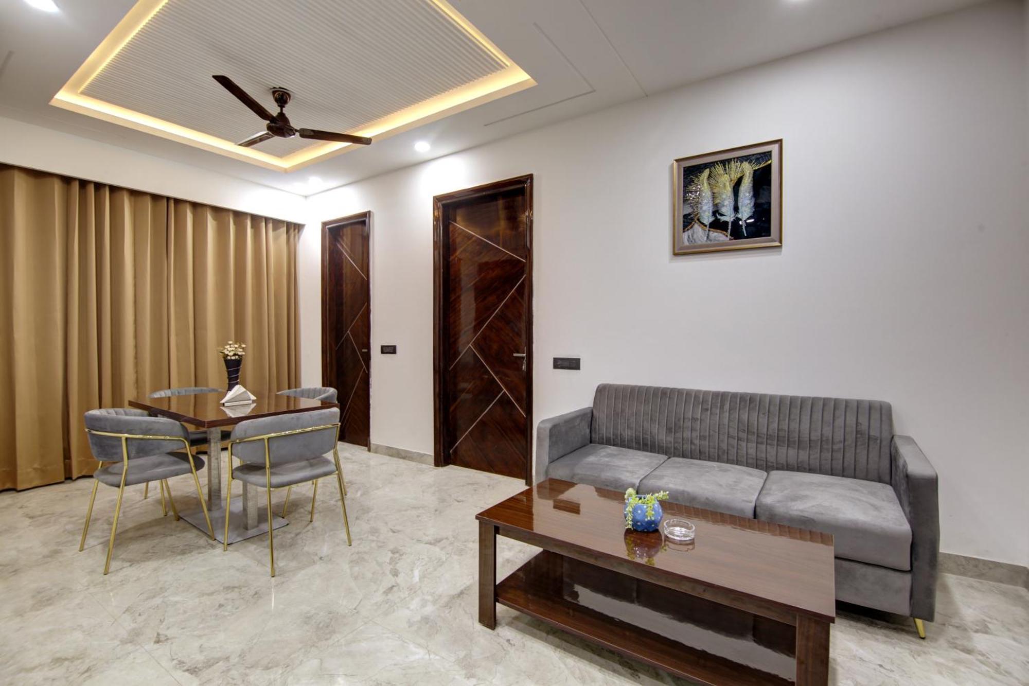 Limewood Stay - Millennium Huda City Center Gurgaon Buitenkant foto