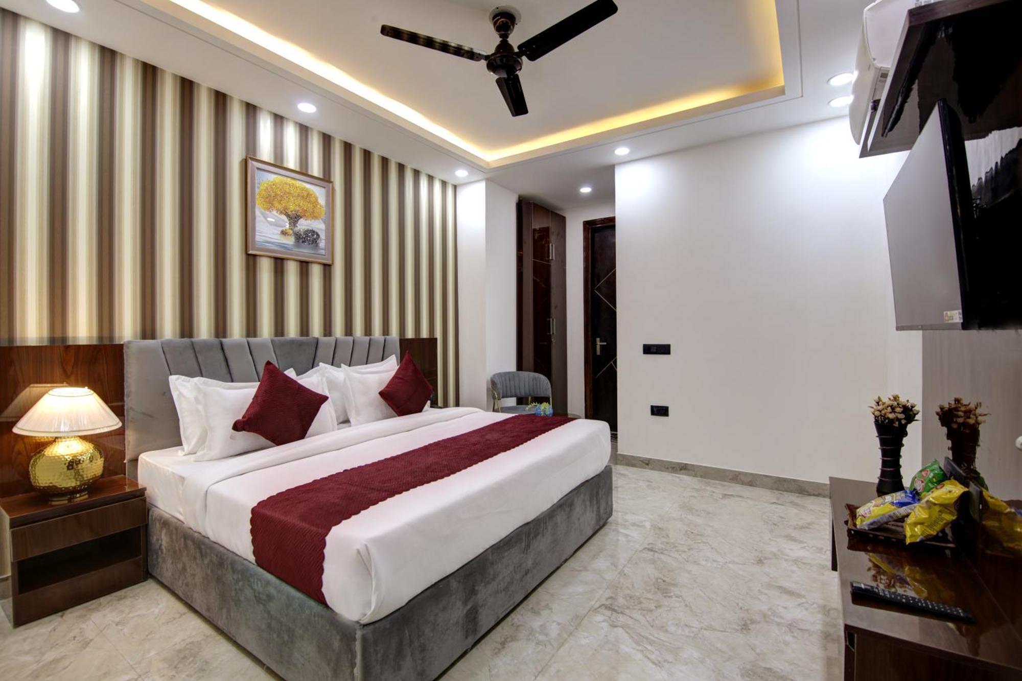 Limewood Stay - Millennium Huda City Center Gurgaon Buitenkant foto