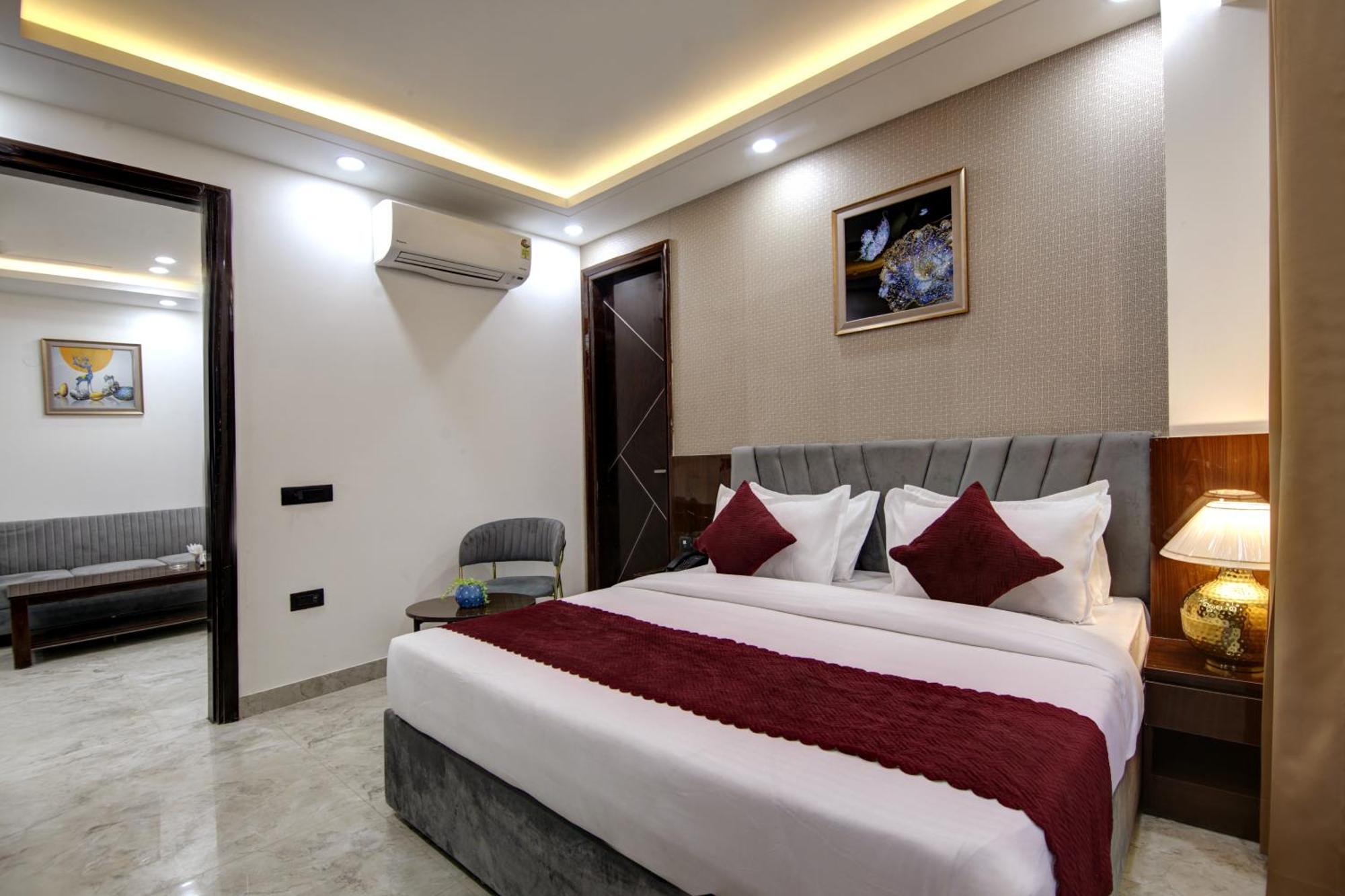 Limewood Stay - Millennium Huda City Center Gurgaon Buitenkant foto