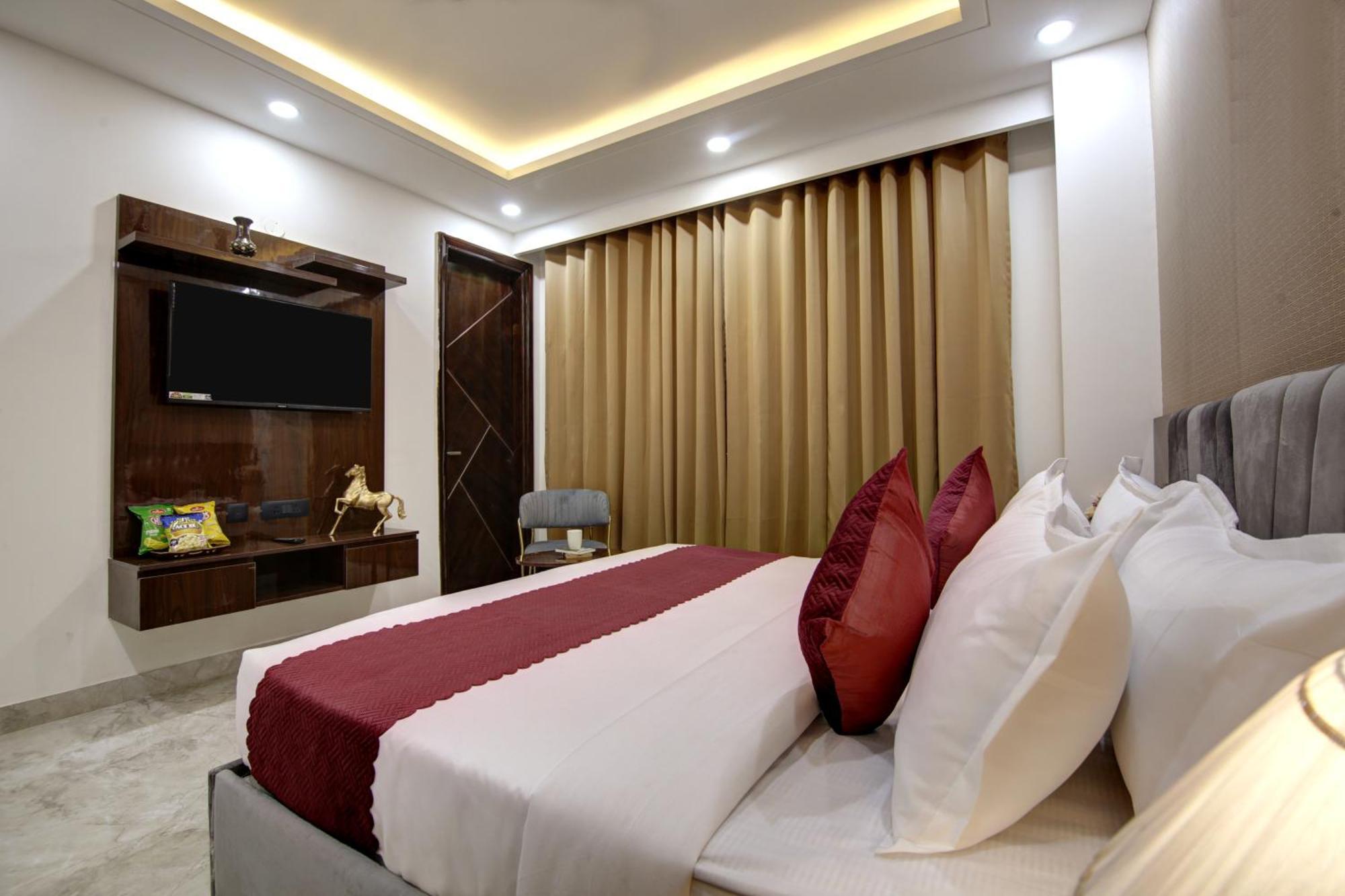 Limewood Stay - Millennium Huda City Center Gurgaon Buitenkant foto
