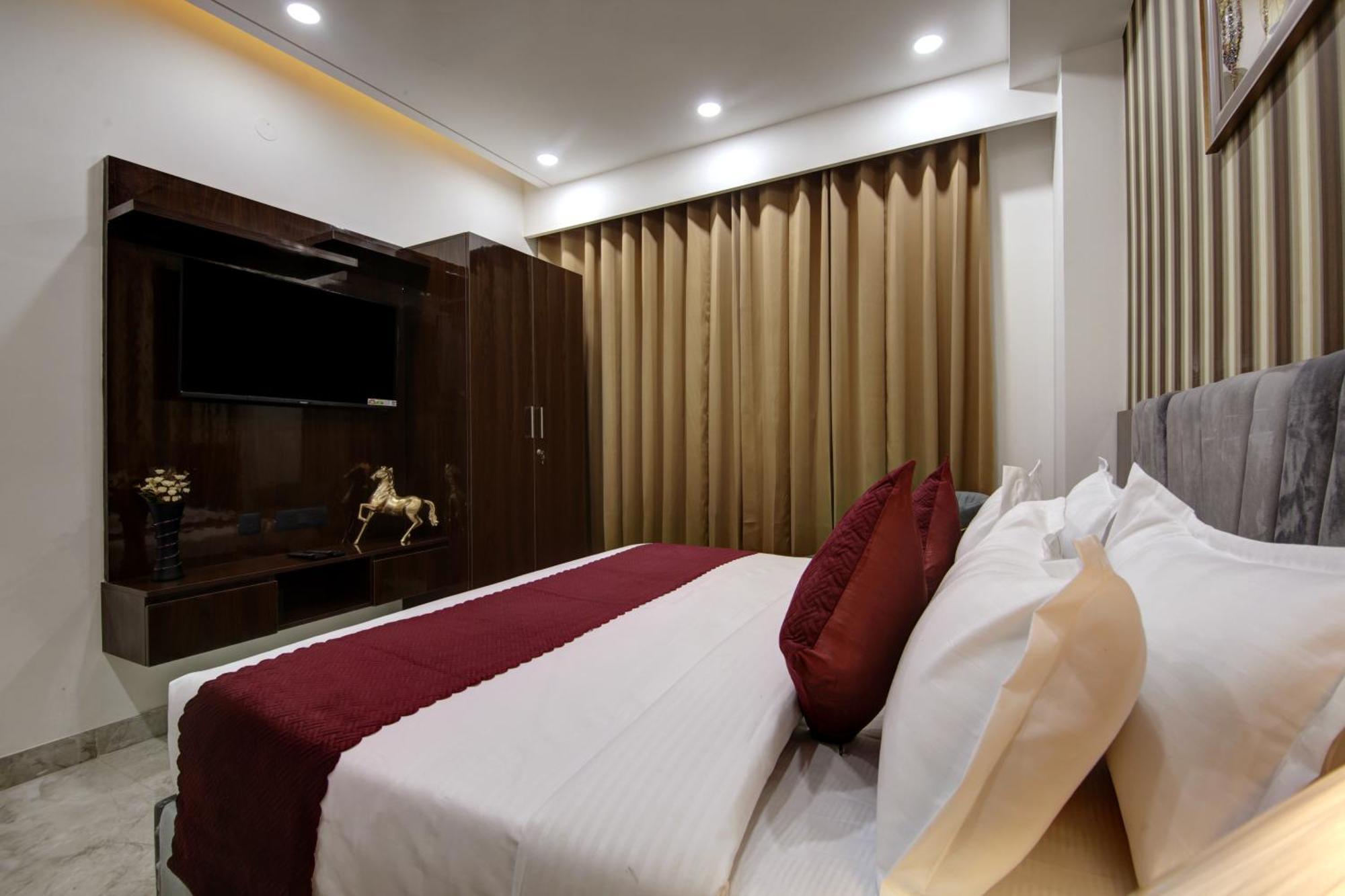 Limewood Stay - Millennium Huda City Center Gurgaon Buitenkant foto