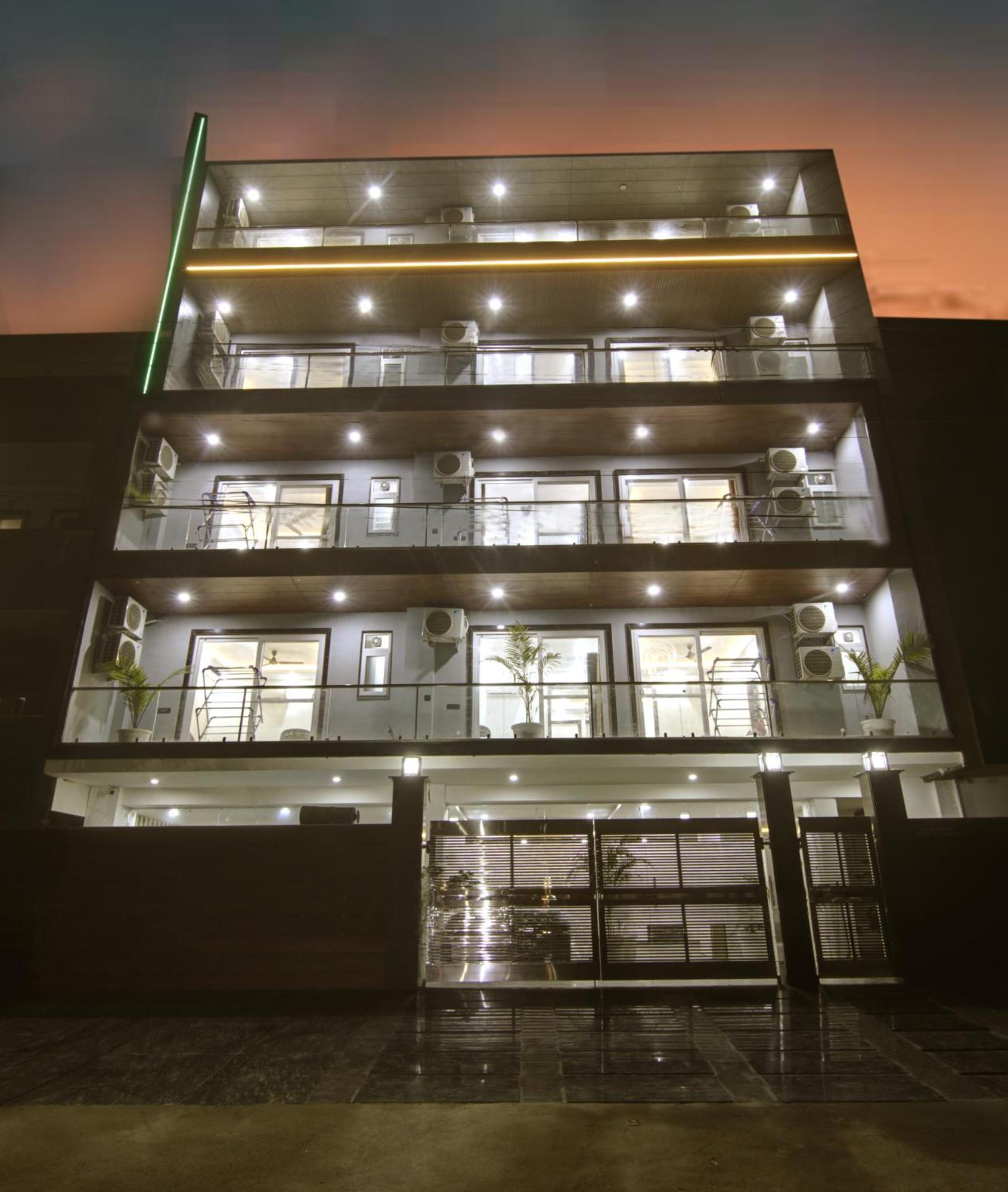 Limewood Stay - Millennium Huda City Center Gurgaon Buitenkant foto